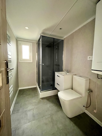 Mobilní dům Super Arktik – kompletně vybavená koupelna