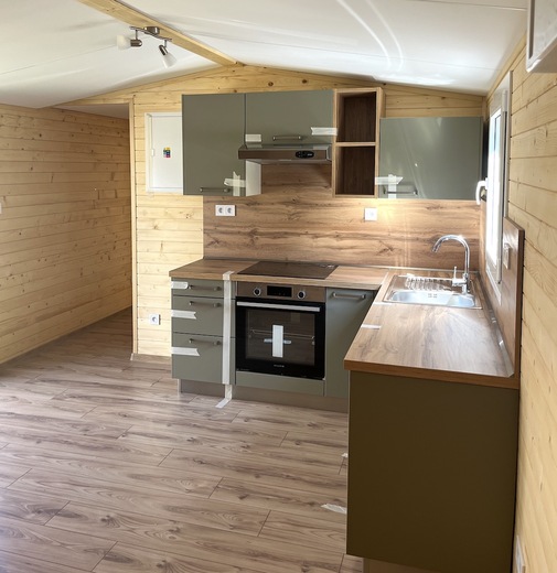 kuchynska-linka-ester-mobilheim.JPG