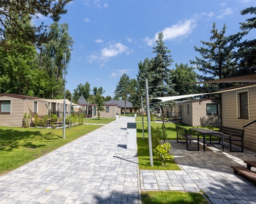 Ubytování v mobilních domech u koupaliště | Rekreace