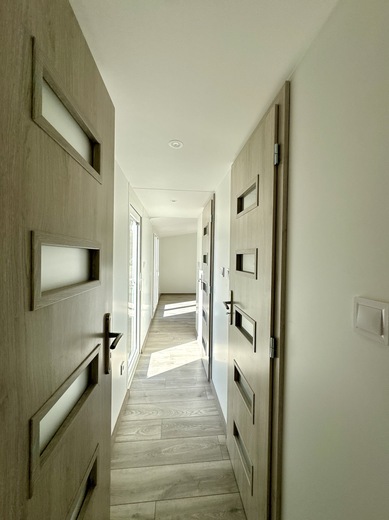 Chodba mobilního domu Super Arktik | Praktický interiér