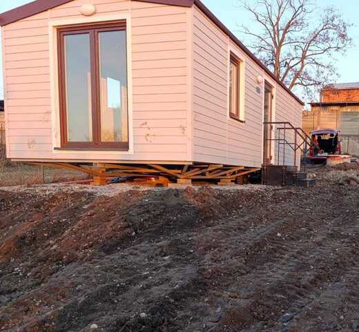 Usazení mobilního domu na betonových kostkách