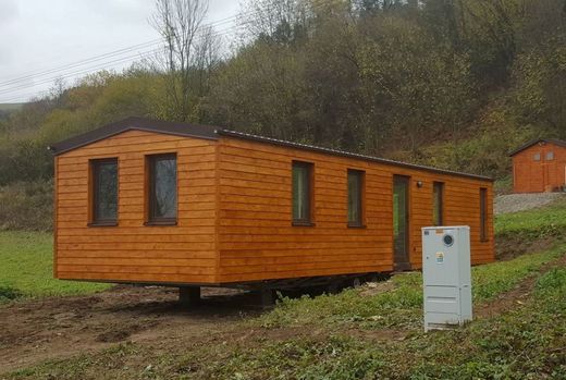 Novy Mobilheim SUPER ARKTIK (1).jpg