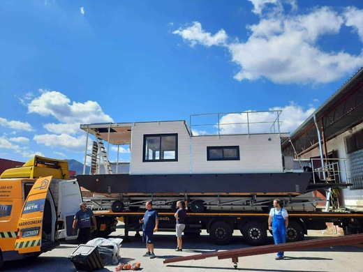 transport-houseboatu.JPG