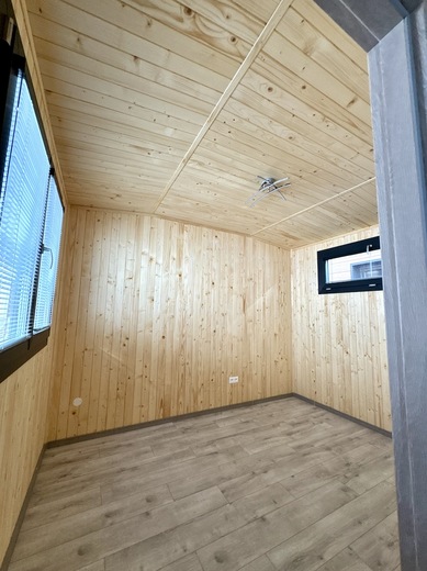 vetsi-loynice-v-mobilnim-dome.jpg